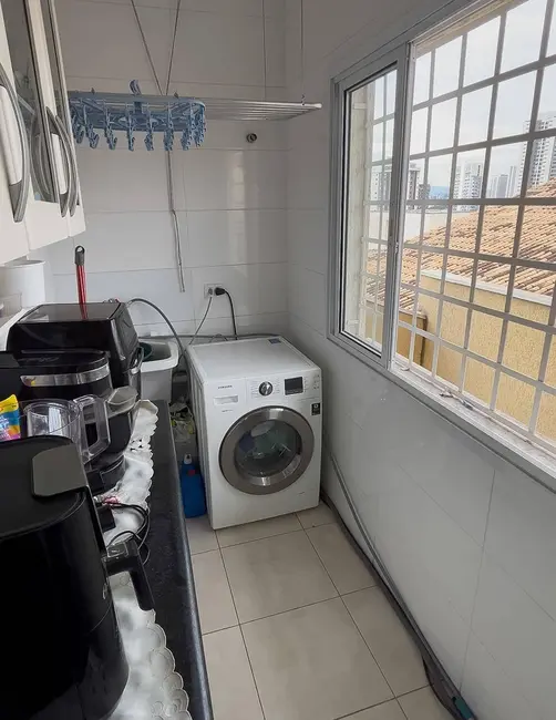 Sobrado com 4 quartos à venda, 226m2 em Vila Osasco, Osasco - SP - imagem 8 Foto 8 de Sobrado com 4 quartos à venda, 226m2 em Vila Osasco, Osasco - SP