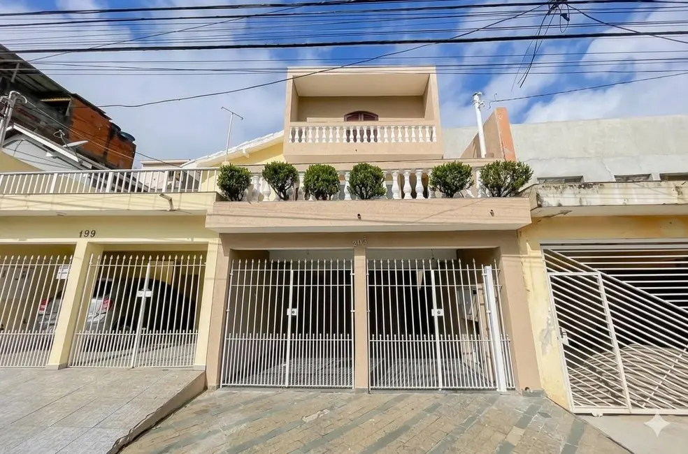 Foto 1 de Casa com 3 quartos à venda, 250m2 em Vila Osasco, Osasco - SP