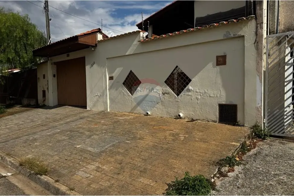 Foto 2 de Casa de Vila com 3 quartos à venda, 201m2 em Jardim Simus, Sorocaba - SP