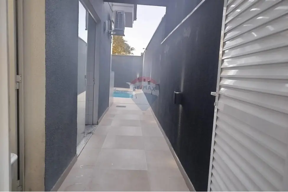 Casa de Condomínio com 3 quartos à venda, 254m2 em Sorocaba - SP - imagem 3 Foto 3 de Casa de Condomínio com 3 quartos à venda, 254m2 em Sorocaba - SP