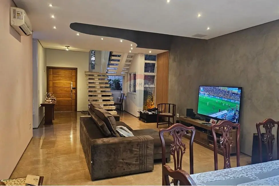 Casa de Condomínio com 3 quartos à venda, 254m2 em Sorocaba - SP - imagem 5 Foto 5 de Casa de Condomínio com 3 quartos à venda, 254m2 em Sorocaba - SP