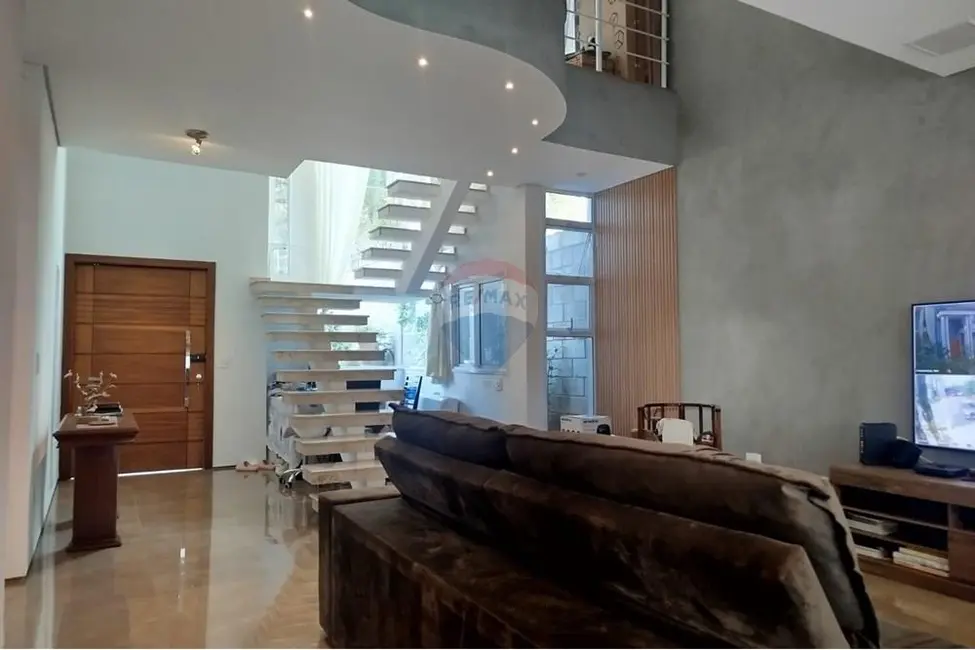 Casa de Condomínio com 3 quartos à venda, 254m2 em Sorocaba - SP - imagem 6 Foto 6 de Casa de Condomínio com 3 quartos à venda, 254m2 em Sorocaba - SP