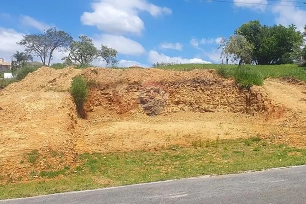 Foto 2 de Terreno / Lote à venda, 800m2 em Aracoiaba Da Serra - SP
