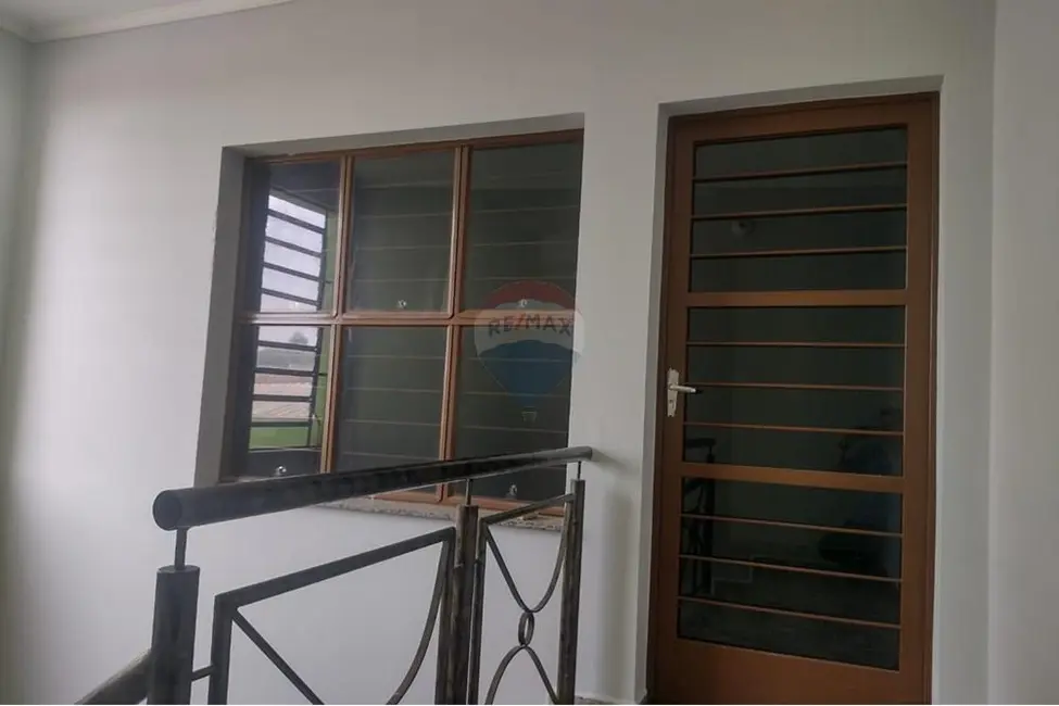 Foto 2 de Casa com 3 quartos para alugar, 200m2 em Vila Santana, Sorocaba - SP