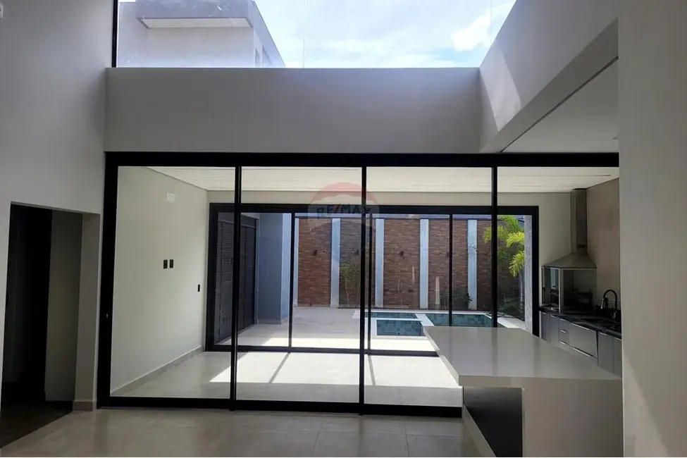 Foto 6 de Casa de Condomínio com 4 quartos para alugar, 265m2 em Votorantim - SP