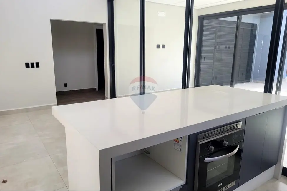 Foto 9 de Casa de Condomínio com 4 quartos para alugar, 265m2 em Votorantim - SP