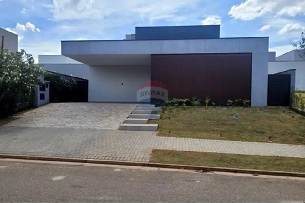 Foto 1 de Casa de Condomínio com 4 quartos para alugar, 265m2 em Votorantim - SP