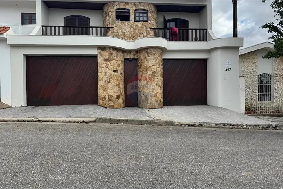 Foto 1 de Casa de Vila com 4 quartos à venda, 250m2 em Parque Três Meninos, Sorocaba - SP