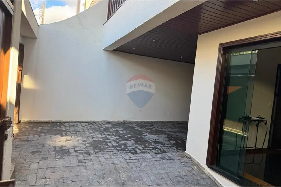 Foto 3 de Casa de Vila com 4 quartos à venda, 250m2 em Parque Três Meninos, Sorocaba - SP