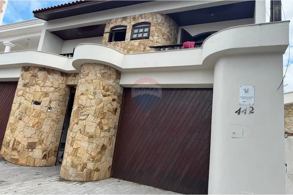 Foto 2 de Casa de Vila com 4 quartos à venda, 250m2 em Parque Três Meninos, Sorocaba - SP