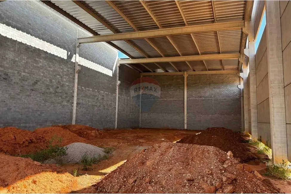 Armazém / Galpão à venda, 128m2 em Éden, Sorocaba - SP - imagem 5 Foto 5 de Armazém / Galpão à venda, 128m2 em Éden, Sorocaba - SP