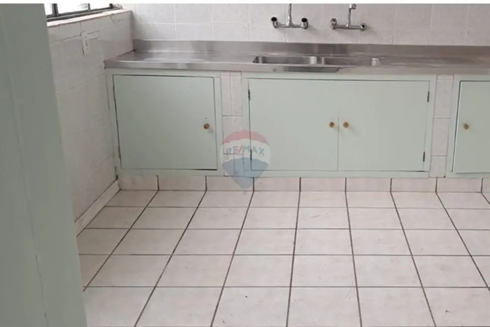 Casa com 4 quartos para alugar, 255m2 em Jardim Santa Rosália, Sorocaba - SP - imagem 9 Foto 9 de Casa com 4 quartos para alugar, 255m2 em Jardim Santa Rosália, Sorocaba - SP