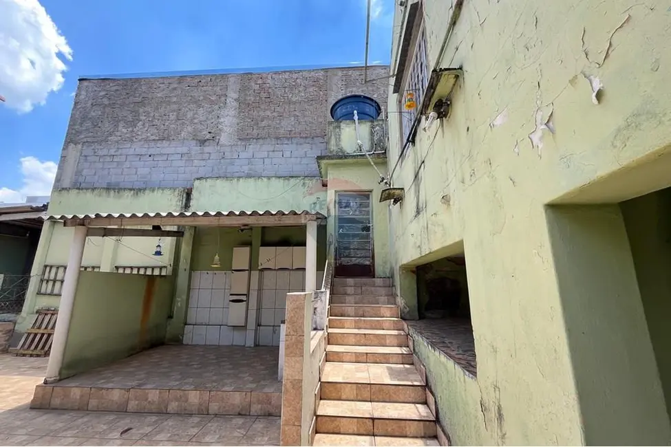 Casa com 2 quartos à venda, 182m2 em Centro, Votorantim - SP - imagem 4 Foto 4 de Casa com 2 quartos à venda, 182m2 em Centro, Votorantim - SP