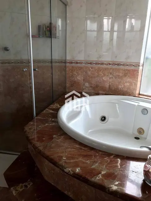Casa com 4 quartos à venda e para alugar, 661m2 em Alphaville, Santana De Parnaiba - SP - imagem 6 Foto 6 de Casa com 4 quartos à venda e para alugar, 661m2 em Alphaville, Santana De Parnaiba - SP
