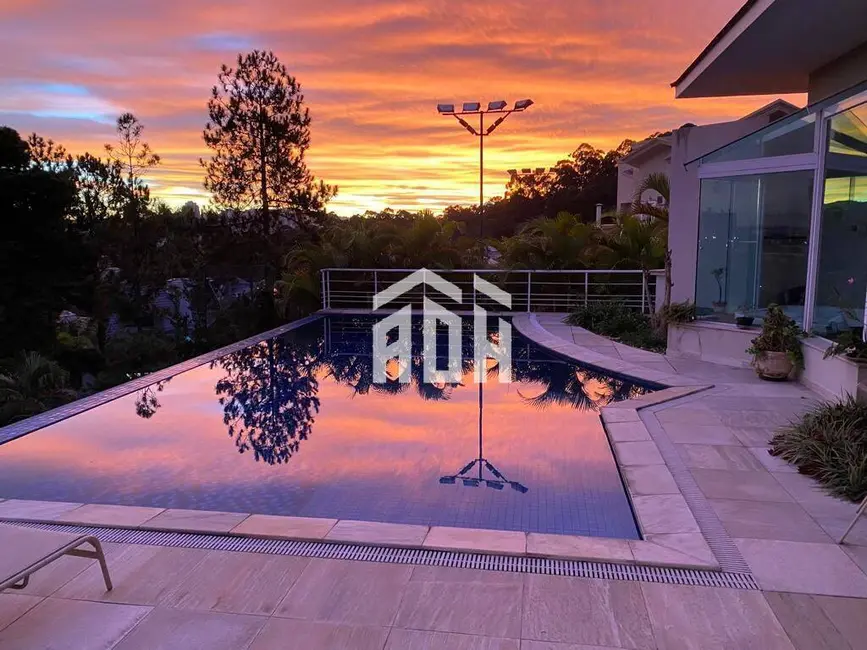 Foto 1 de Casa com 4 quartos à venda, 1174m2 em Barueri - SP