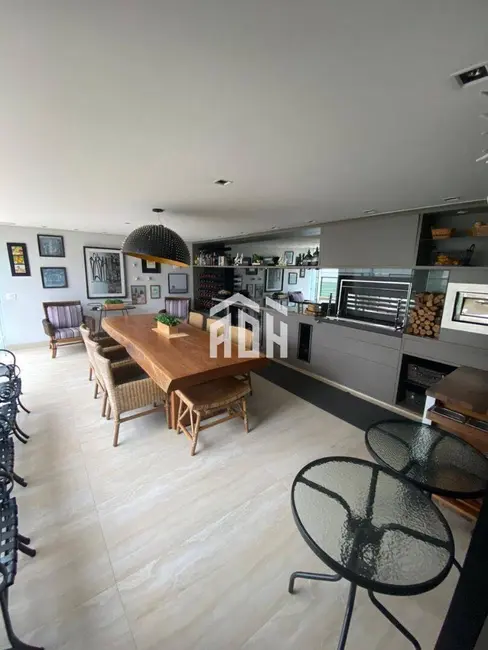 Foto 3 de Casa com 5 quartos à venda, 1800m2 em Barueri - SP