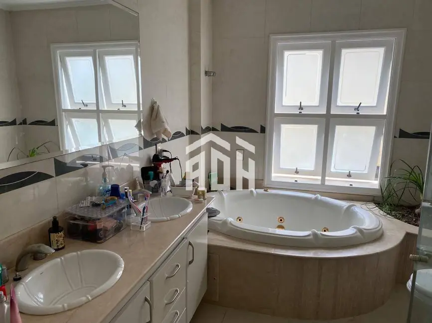 Foto 9 de Casa com 4 quartos à venda e para alugar, 560m2 em Barueri - SP