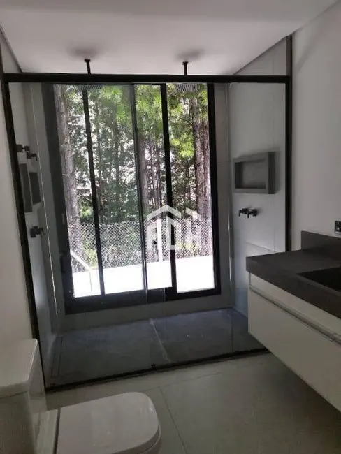 Foto 4 de Casa com 4 quartos à venda e para alugar, 330m2 em Barueri - SP