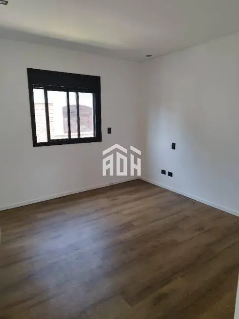 Foto 9 de Casa com 4 quartos à venda e para alugar, 330m2 em Barueri - SP