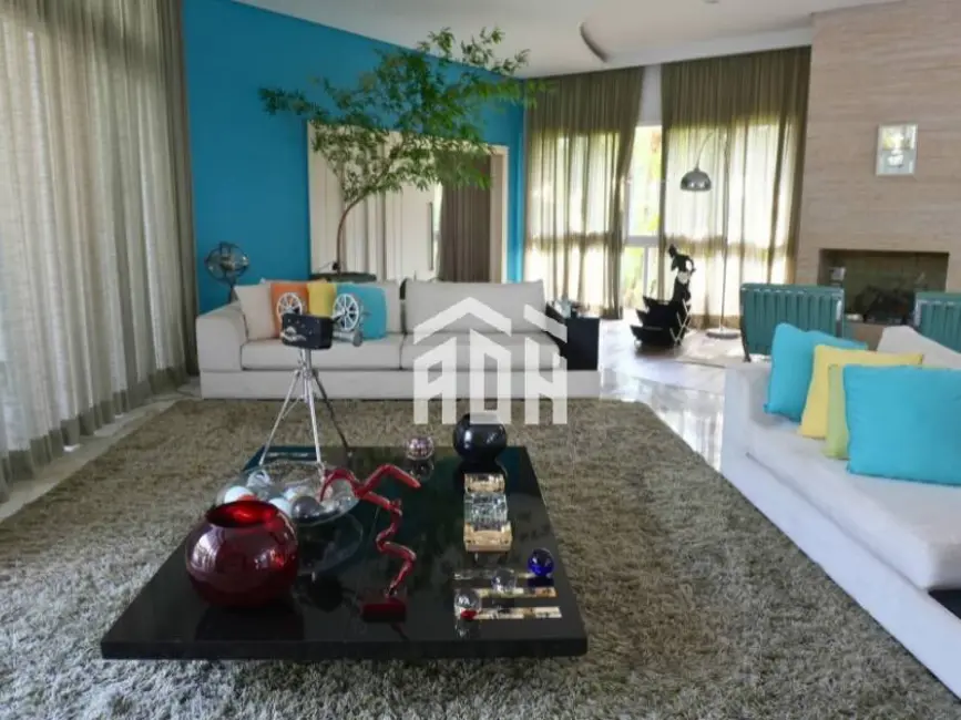 Casa com 4 quartos à venda, 1500m2 em Alphaville, Santana De Parnaiba - SP - imagem 4 Foto 4 de Casa com 4 quartos à venda, 1500m2 em Alphaville, Santana De Parnaiba - SP