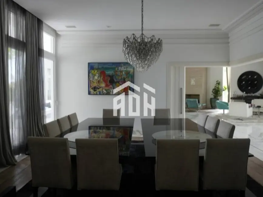 Casa com 4 quartos à venda, 1500m2 em Alphaville, Santana De Parnaiba - SP - imagem 8 Foto 8 de Casa com 4 quartos à venda, 1500m2 em Alphaville, Santana De Parnaiba - SP
