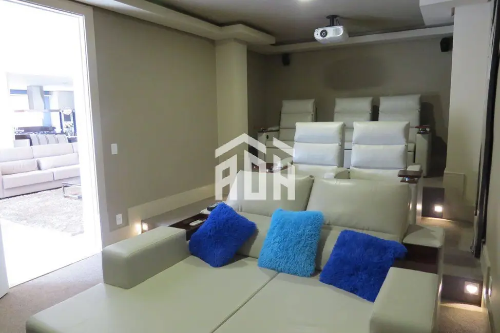 Casa com 5 quartos à venda, 680m2 em Alphaville, Santana De Parnaiba - SP - imagem 6 Foto 6 de Casa com 5 quartos à venda, 680m2 em Alphaville, Santana De Parnaiba - SP