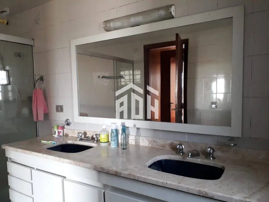 Casa com 4 quartos à venda, 394m2 em Alphaville, Santana De Parnaiba - SP - imagem 3 Foto 3 de Casa com 4 quartos à venda, 394m2 em Alphaville, Santana De Parnaiba - SP