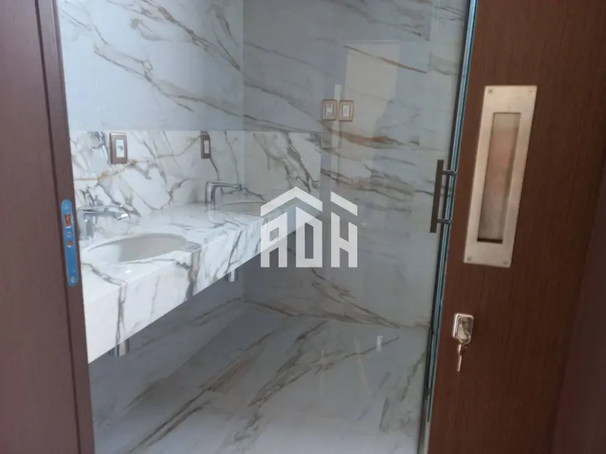 Casa com 4 quartos à venda, 496m2 em Alphaville, Santana De Parnaiba - SP - imagem 4 Foto 4 de Casa com 4 quartos à venda, 496m2 em Alphaville, Santana De Parnaiba - SP