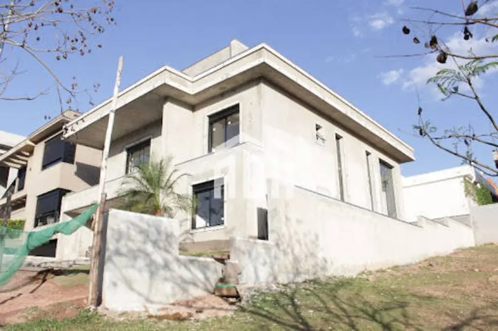 Casa com 5 quartos à venda, 420m2 em Alphaville, Santana De Parnaiba - SP - imagem 3 Foto 3 de Casa com 5 quartos à venda, 420m2 em Alphaville, Santana De Parnaiba - SP