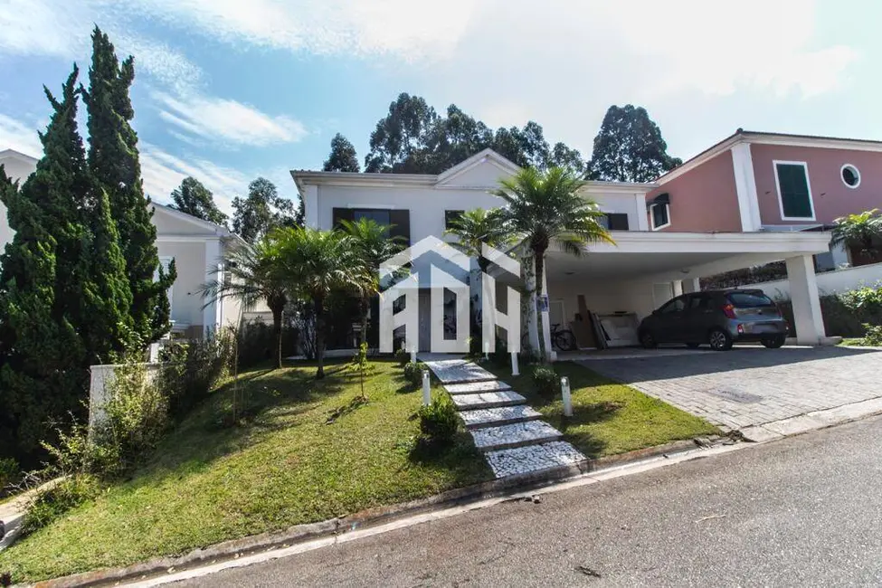 Foto 1 de Casa com 4 quartos à venda e para alugar, 360m2 em Alphaville, Santana De Parnaiba - SP