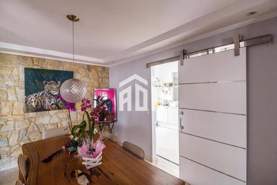 Casa com 4 quartos à venda e para alugar, 360m2 em Alphaville, Santana De Parnaiba - SP - imagem 3 Foto 3 de Casa com 4 quartos à venda e para alugar, 360m2 em Alphaville, Santana De Parnaiba - SP