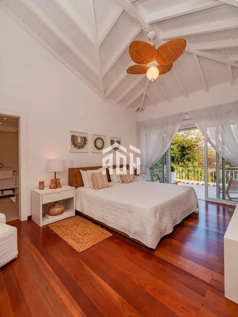 Foto 9 de Casa com 4 quartos à venda, 1000m2 em Barueri - SP