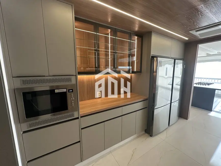 Foto 9 de Apartamento com 4 quartos para alugar, 360m2 em Barueri - SP