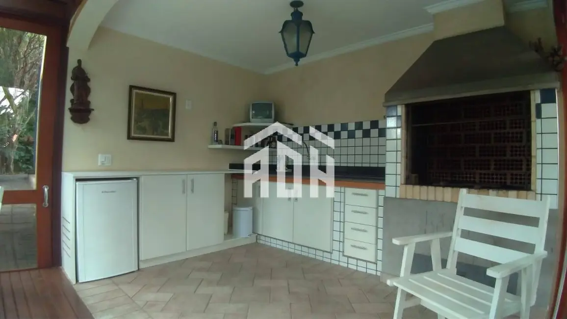 Casa com 3 quartos à venda, 1113m2 em Alphaville, Santana De Parnaiba - SP - imagem 9 Foto 9 de Casa com 3 quartos à venda, 1113m2 em Alphaville, Santana De Parnaiba - SP