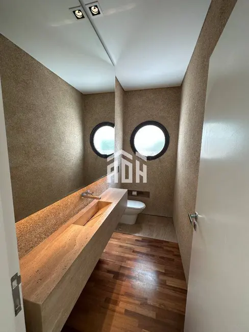 Casa com 4 quartos à venda, 758m2 em Alphaville, Santana De Parnaiba - SP - imagem 3 Foto 3 de Casa com 4 quartos à venda, 758m2 em Alphaville, Santana De Parnaiba - SP