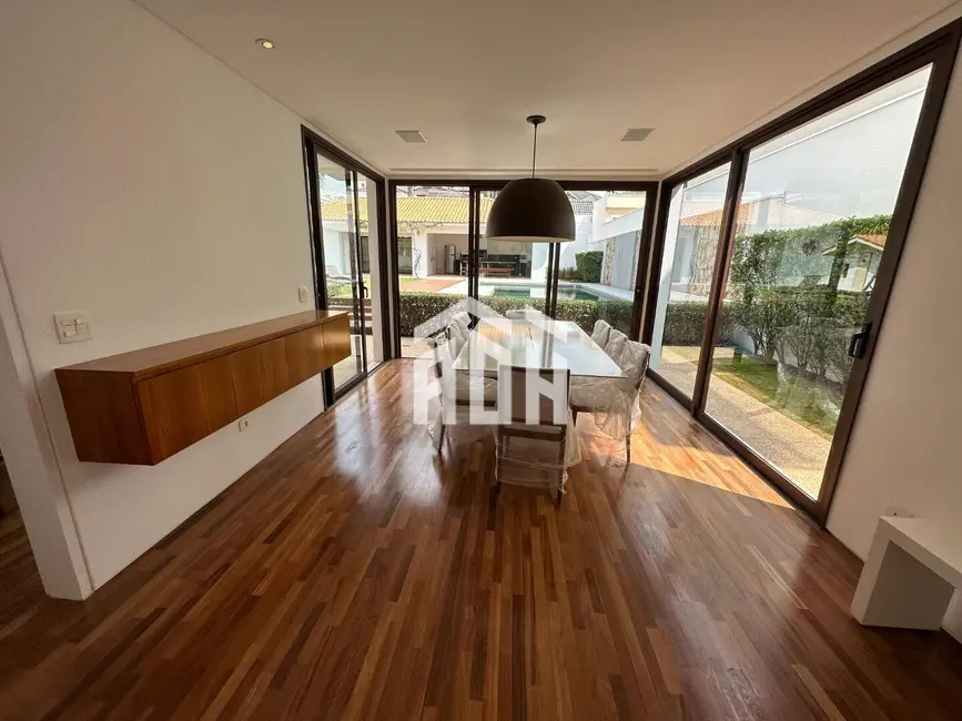 Casa com 4 quartos à venda, 758m2 em Alphaville, Santana De Parnaiba - SP - imagem 5 Foto 5 de Casa com 4 quartos à venda, 758m2 em Alphaville, Santana De Parnaiba - SP