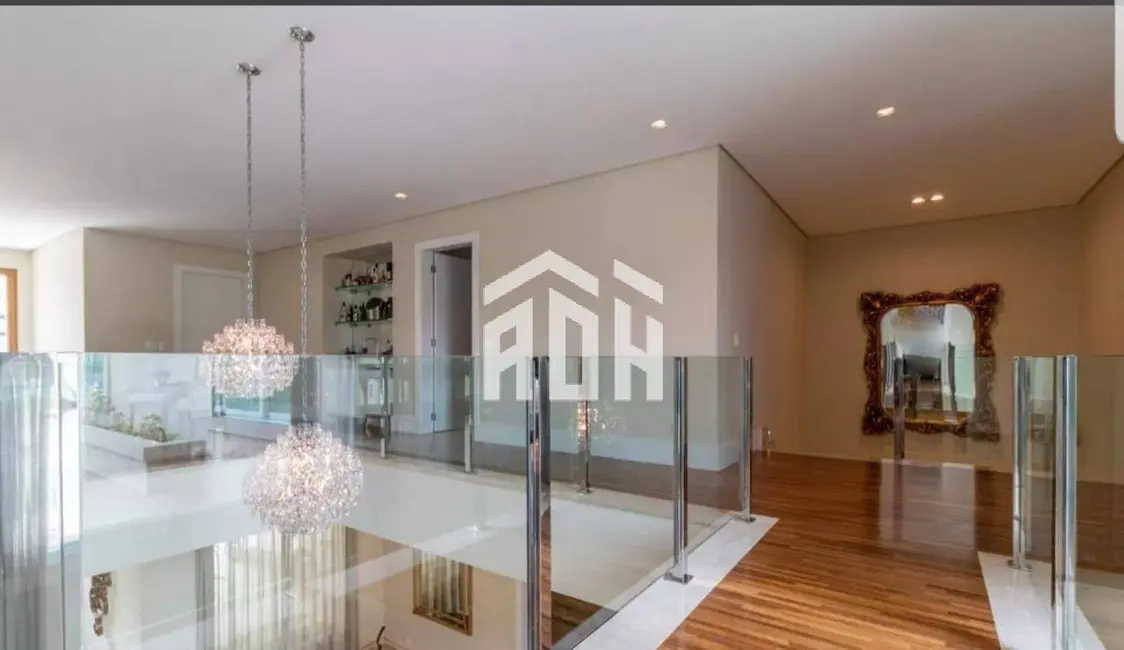 Casa com 5 quartos à venda e para alugar, 835m2 em Alphaville, Santana De Parnaiba - SP - imagem 8 Foto 8 de Casa com 5 quartos à venda e para alugar, 835m2 em Alphaville, Santana De Parnaiba - SP