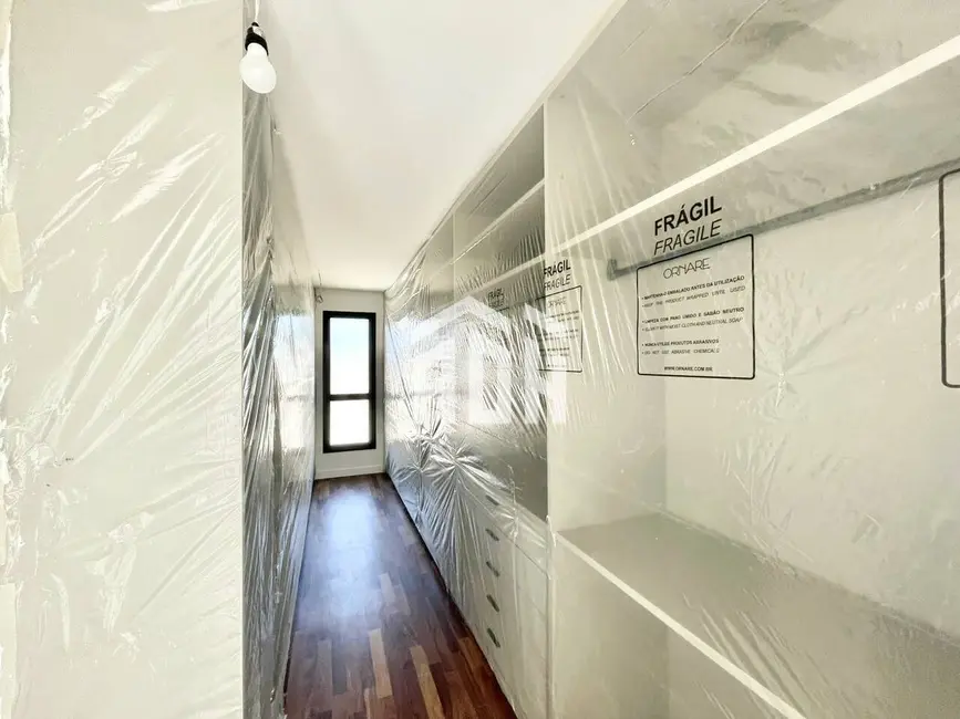 Foto 6 de Casa com 4 quartos à venda, 560m2 em Barueri - SP