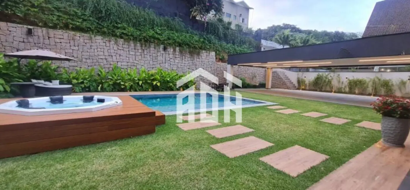 Casa com 5 quartos à venda, 1288m2 em Barueri - SP - imagem 3 Foto 3 de Casa com 5 quartos à venda, 1288m2 em Barueri - SP