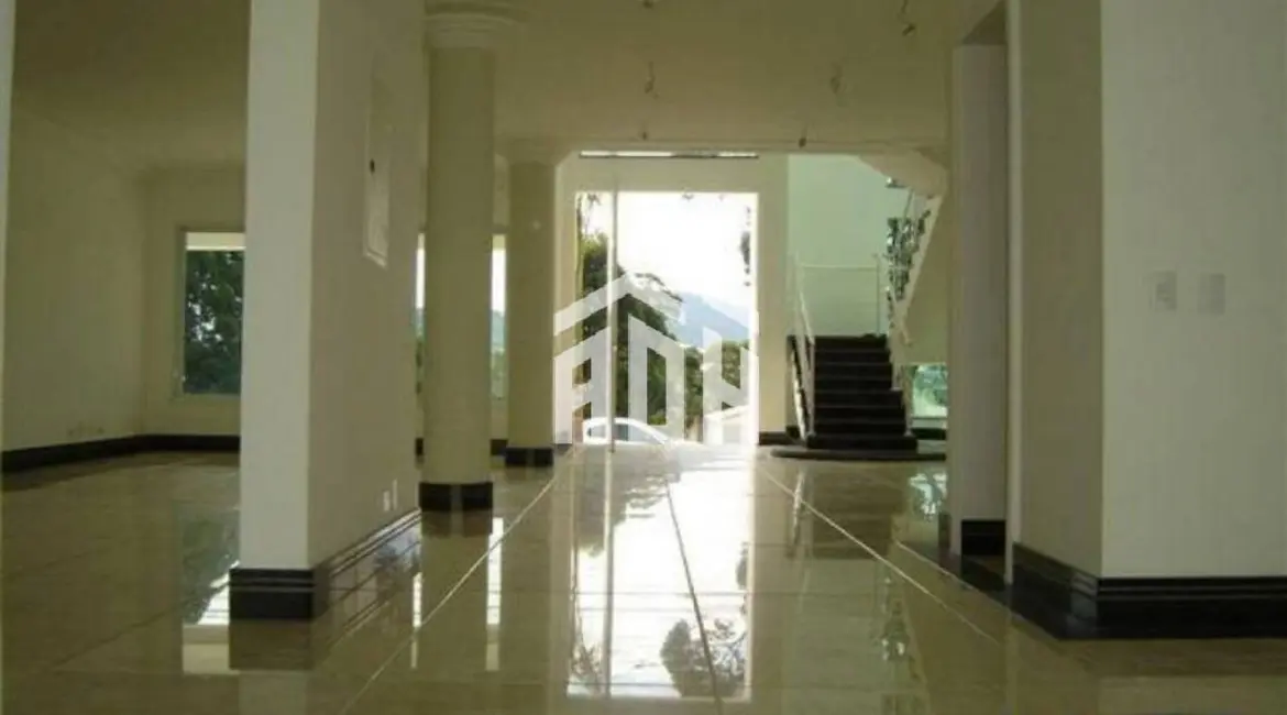 Casa com 5 quartos à venda, 662m2 em Alphaville, Santana De Parnaiba - SP - imagem 7 Foto 7 de Casa com 5 quartos à venda, 662m2 em Alphaville, Santana De Parnaiba - SP