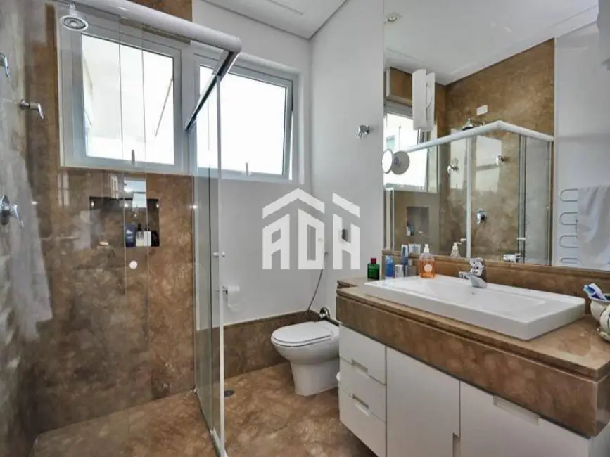 Foto 5 de Casa com 4 quartos à venda, 1500m2 em Barueri - SP