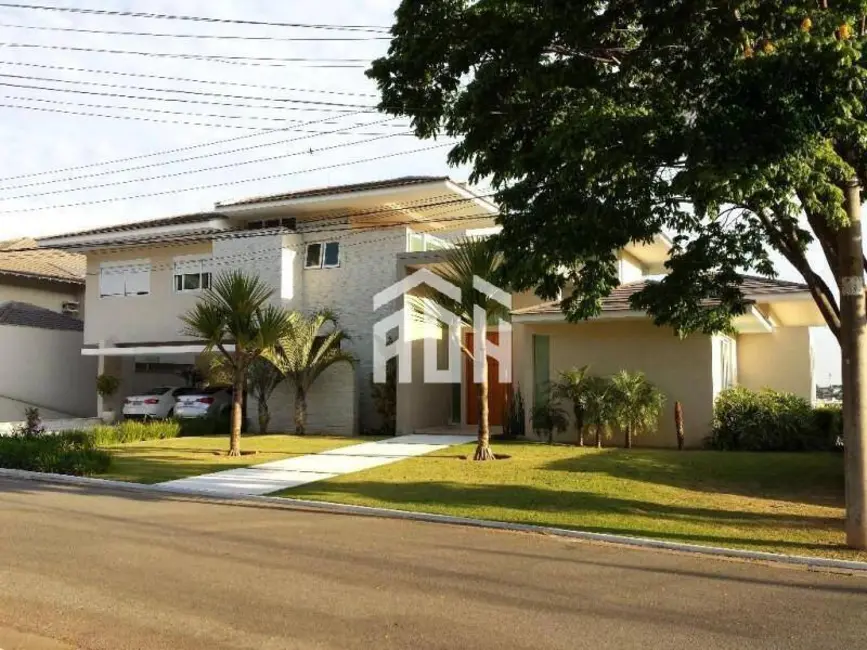 Foto 1 de Casa com 4 quartos à venda, 1500m2 em Barueri - SP
