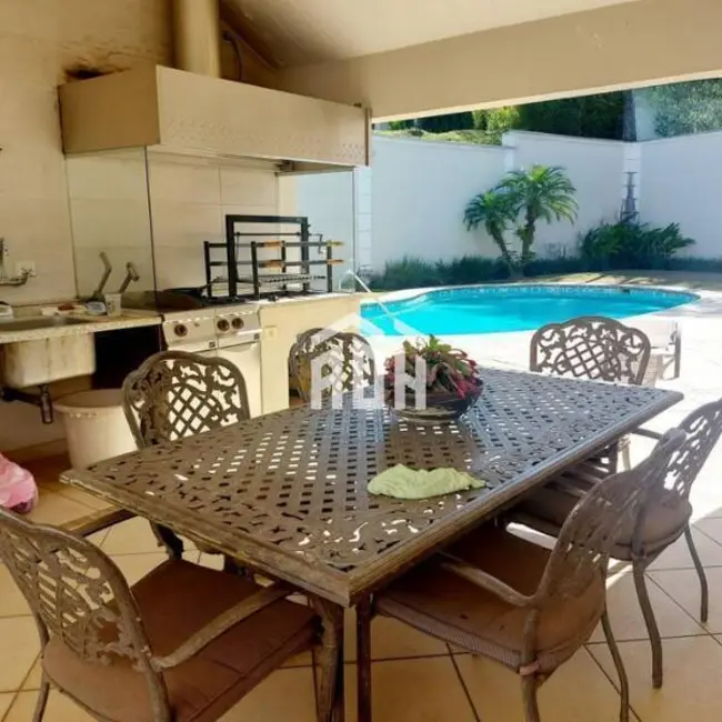 Casa com 4 quartos à venda, 970m2 em Alphaville, Santana De Parnaiba - SP - imagem 5 Foto 5 de Casa com 4 quartos à venda, 970m2 em Alphaville, Santana De Parnaiba - SP