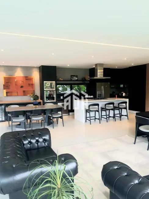 Casa com 4 quartos à venda, 388m2 em Alphaville, Santana De Parnaiba - SP - imagem 5 Foto 5 de Casa com 4 quartos à venda, 388m2 em Alphaville, Santana De Parnaiba - SP