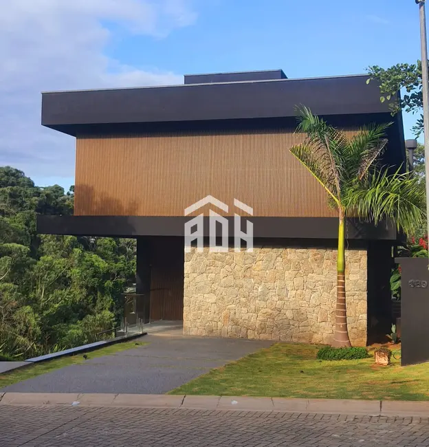 Casa com 4 quartos à venda, 388m2 em Alphaville, Santana De Parnaiba - SP - imagem 1 Foto 1 de Casa com 4 quartos à venda, 388m2 em Alphaville, Santana De Parnaiba - SP