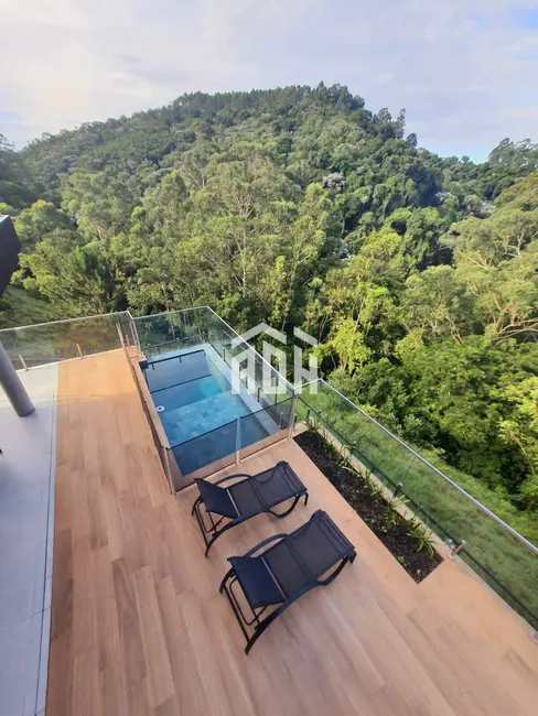Casa com 4 quartos à venda, 388m2 em Alphaville, Santana De Parnaiba - SP - imagem 3 Foto 3 de Casa com 4 quartos à venda, 388m2 em Alphaville, Santana De Parnaiba - SP
