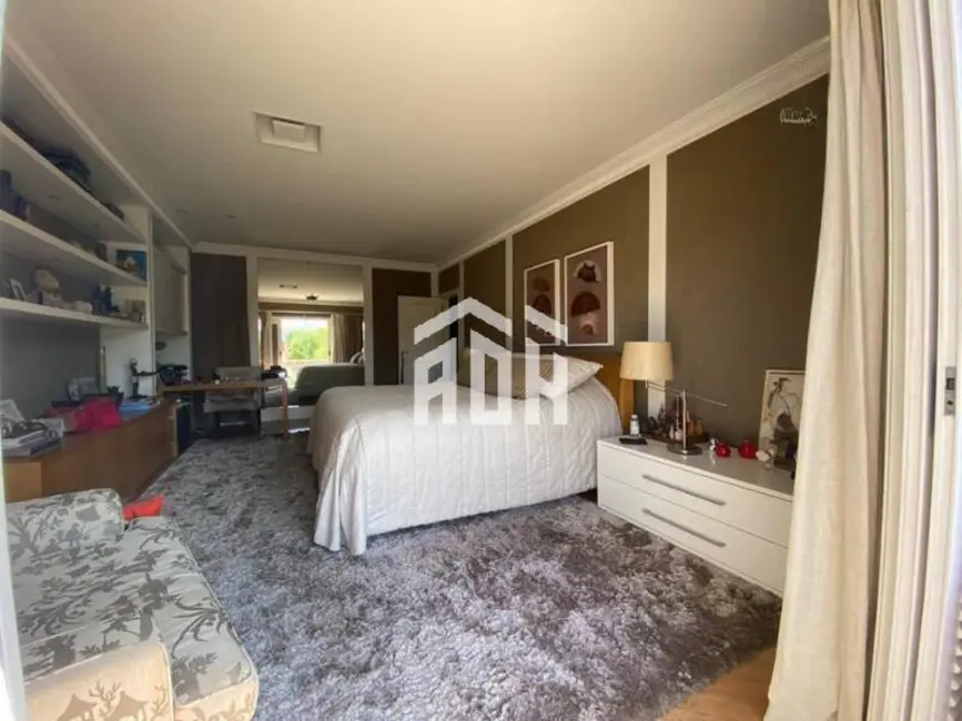 Foto 3 de Casa com 4 quartos à venda, 980m2 em Alphaville, Santana De Parnaiba - SP