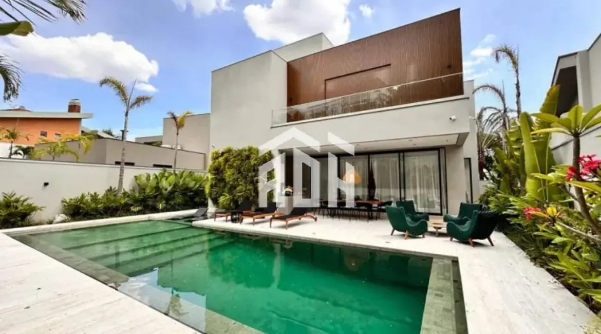 Foto 1 de Casa com 4 quartos à venda, 714m2 em Barueri - SP