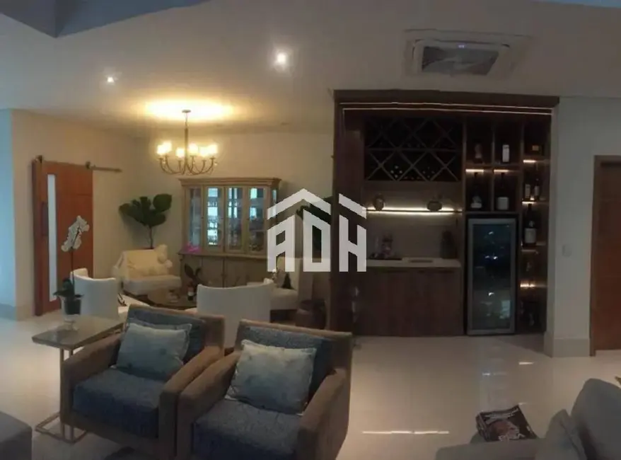 Casa com 4 quartos à venda, 420m2 em Alphaville, Santana De Parnaiba - SP - imagem 2 Foto 2 de Casa com 4 quartos à venda, 420m2 em Alphaville, Santana De Parnaiba - SP