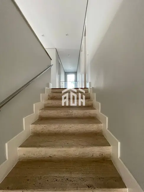 Casa com 4 quartos à venda, 600m2 em Barueri - SP - imagem 3 Foto 3 de Casa com 4 quartos à venda, 600m2 em Barueri - SP